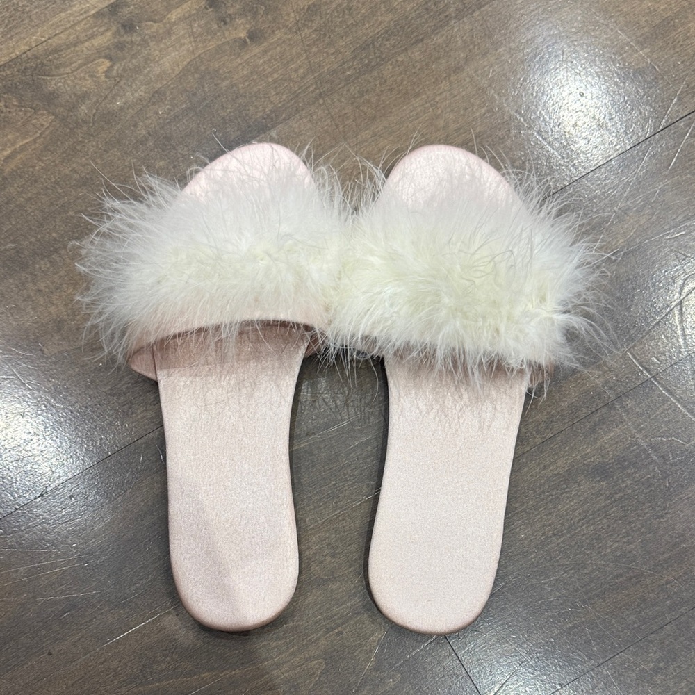 white fluffy slippers